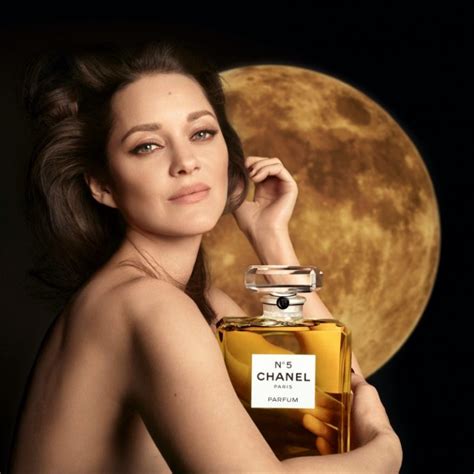 marion cotillard chanel advert|Chanel no 5 advert christmas.